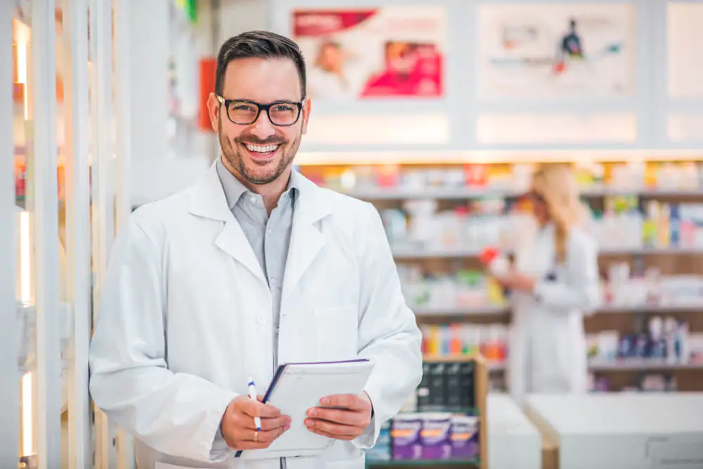 Top 5 Pharmacist Courses in Canada - Prabvisa.com